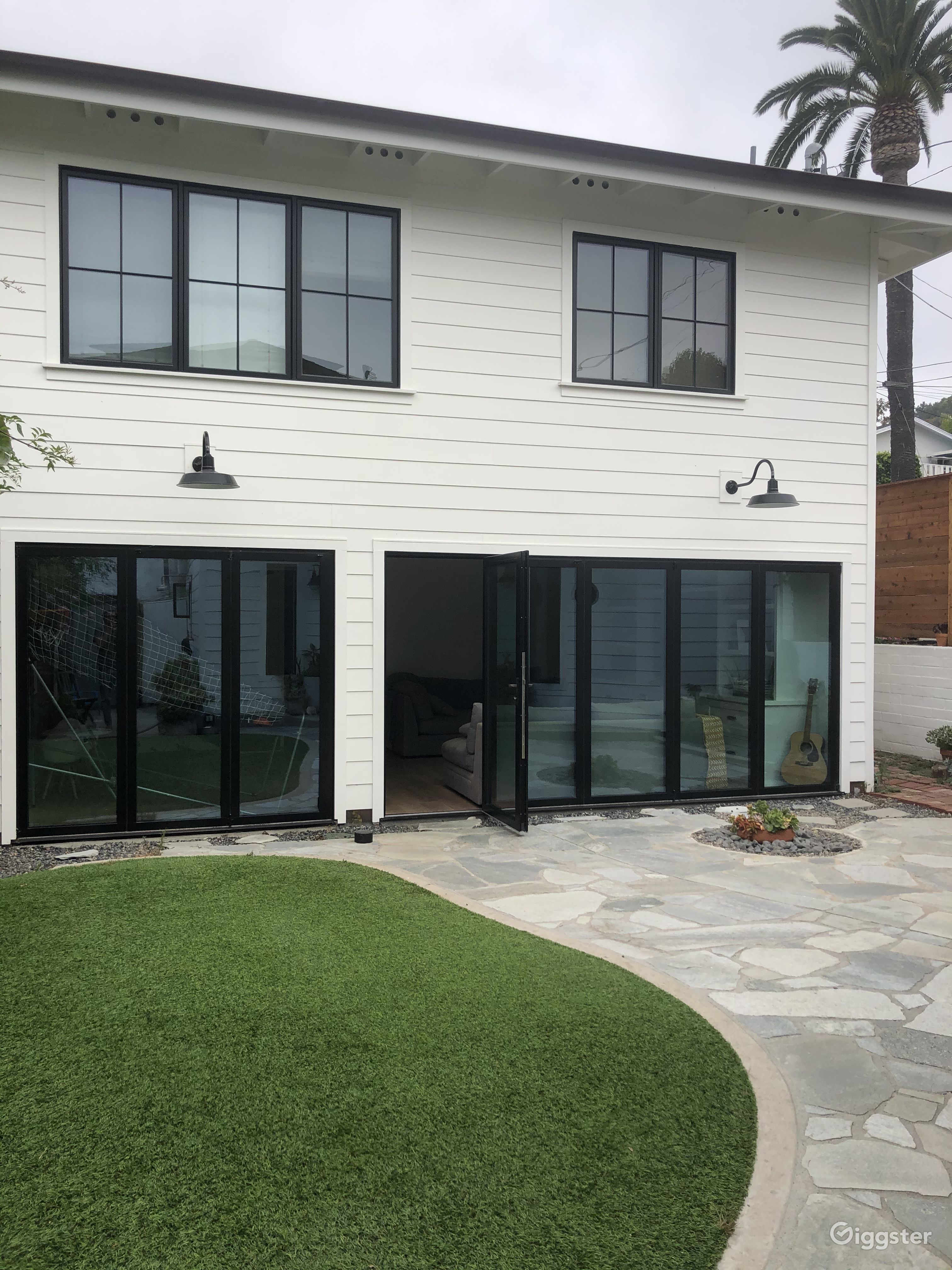 Laguna Beach Modern Farmhouse Bungalow with Ocean Rent this location