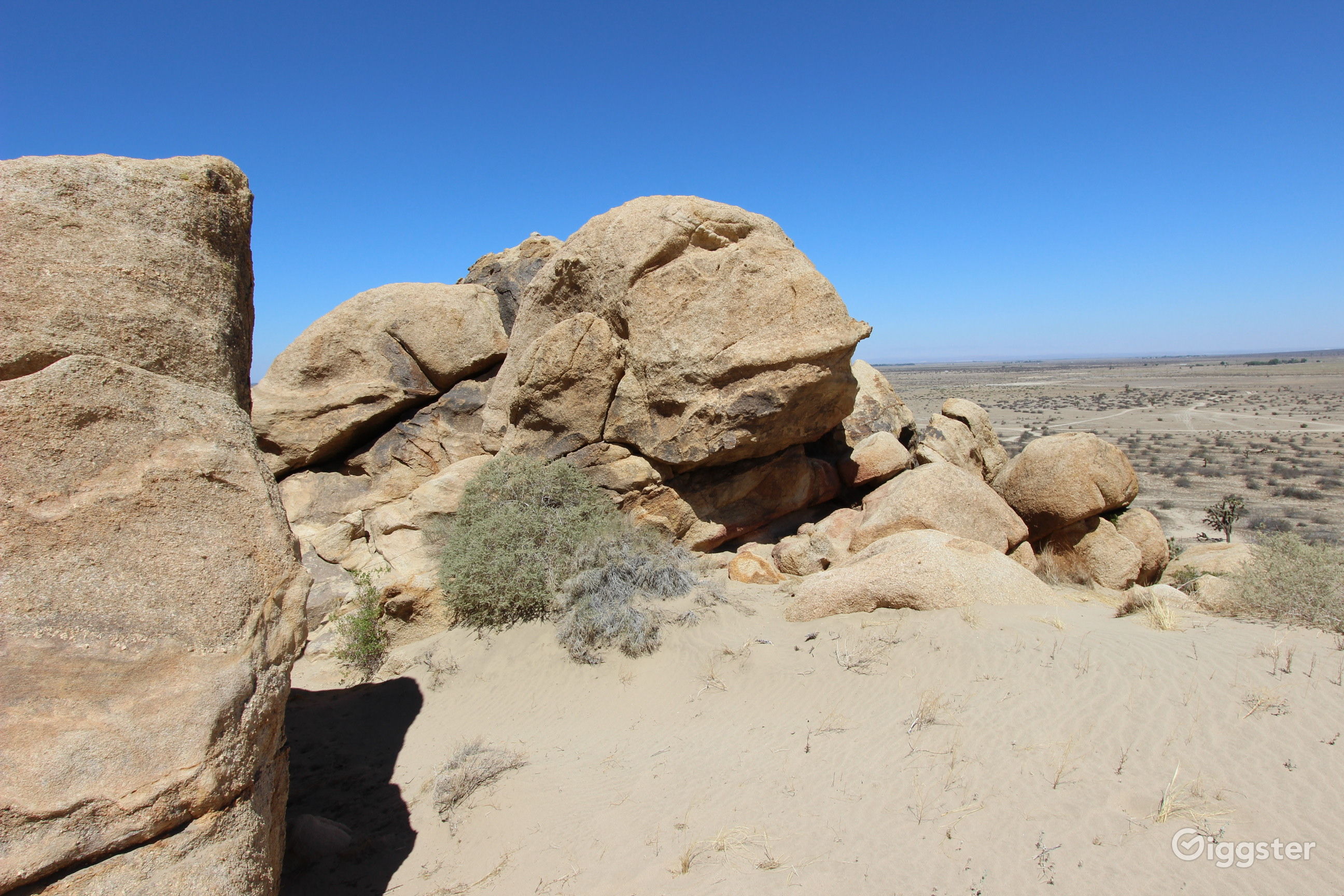 Sandstone Rent this location on Giggster