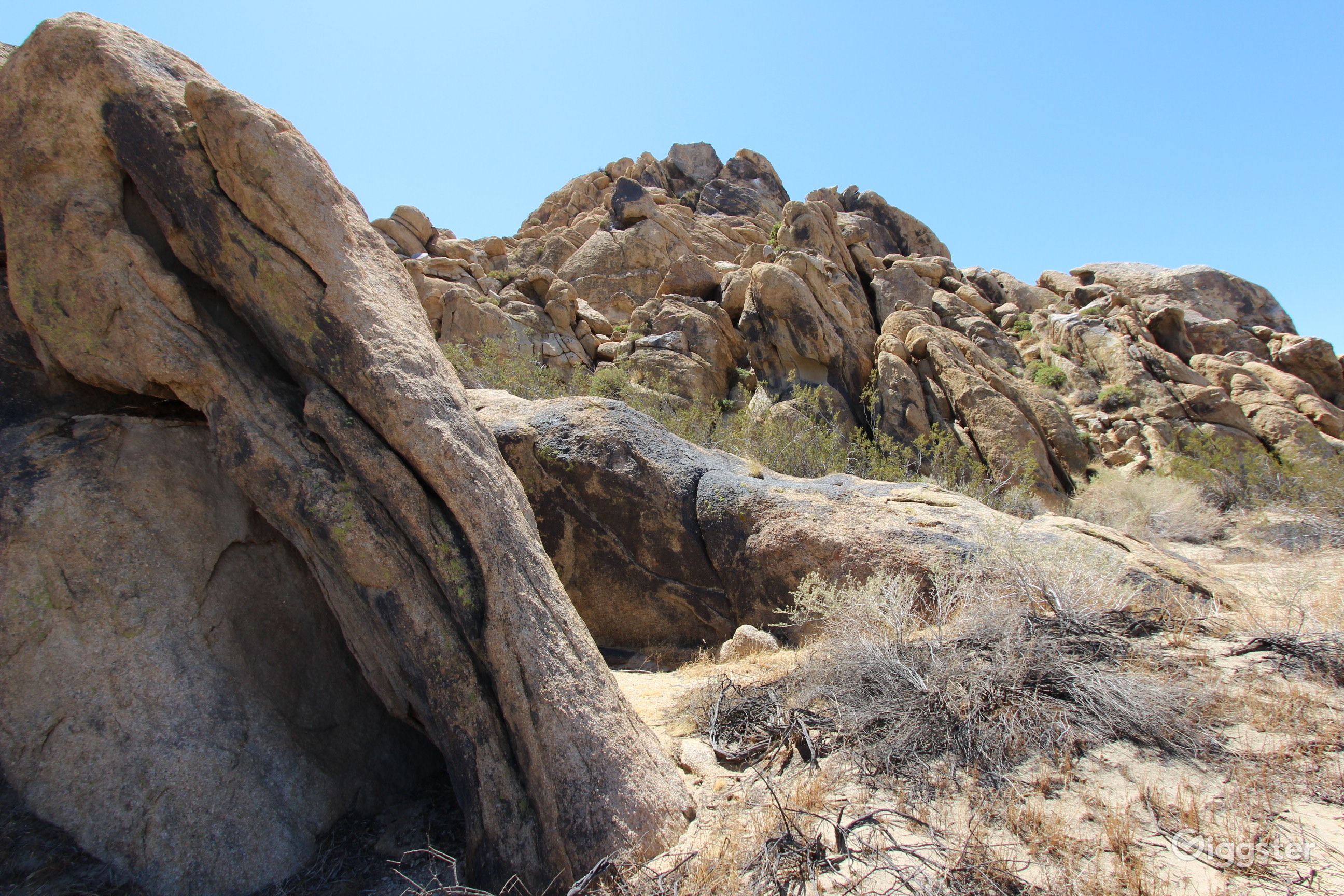 Sandstone Rent this location on Giggster