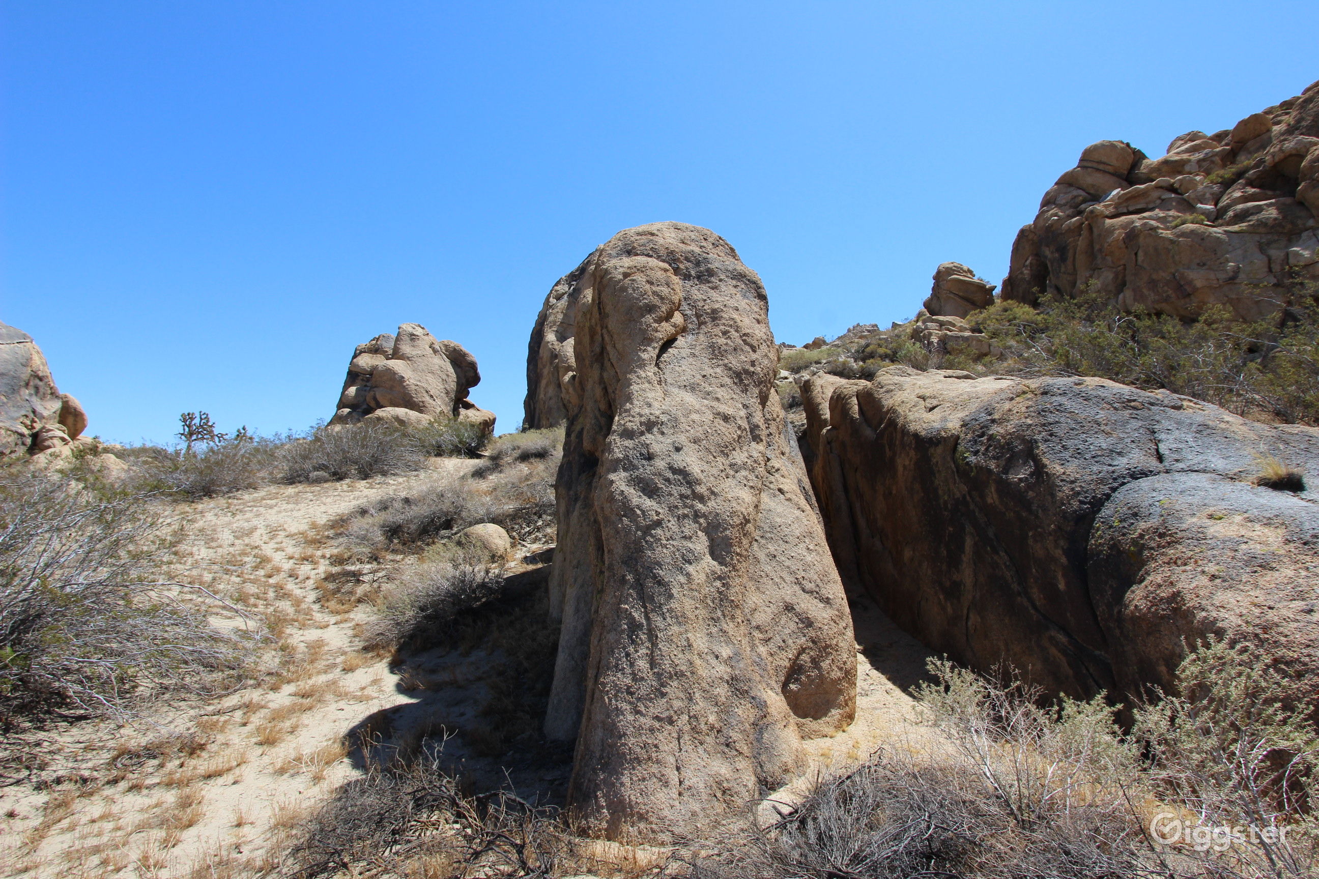 Sandstone Rent this location on Giggster