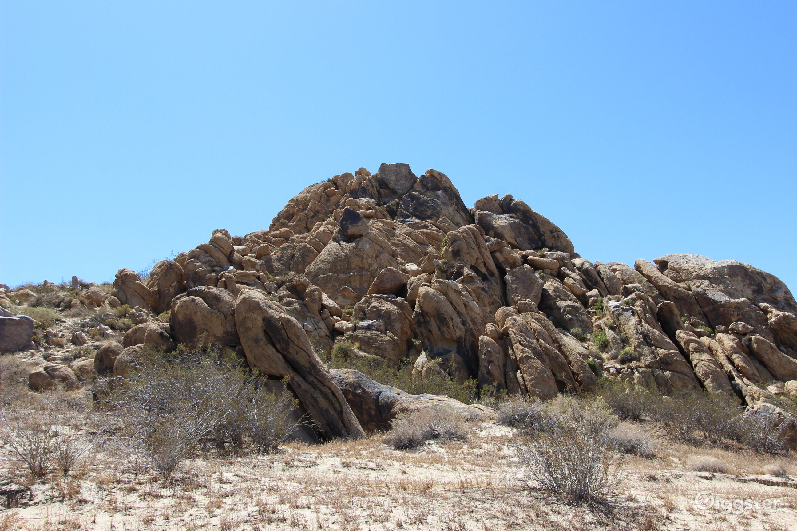 Sandstone Rent this location on Giggster