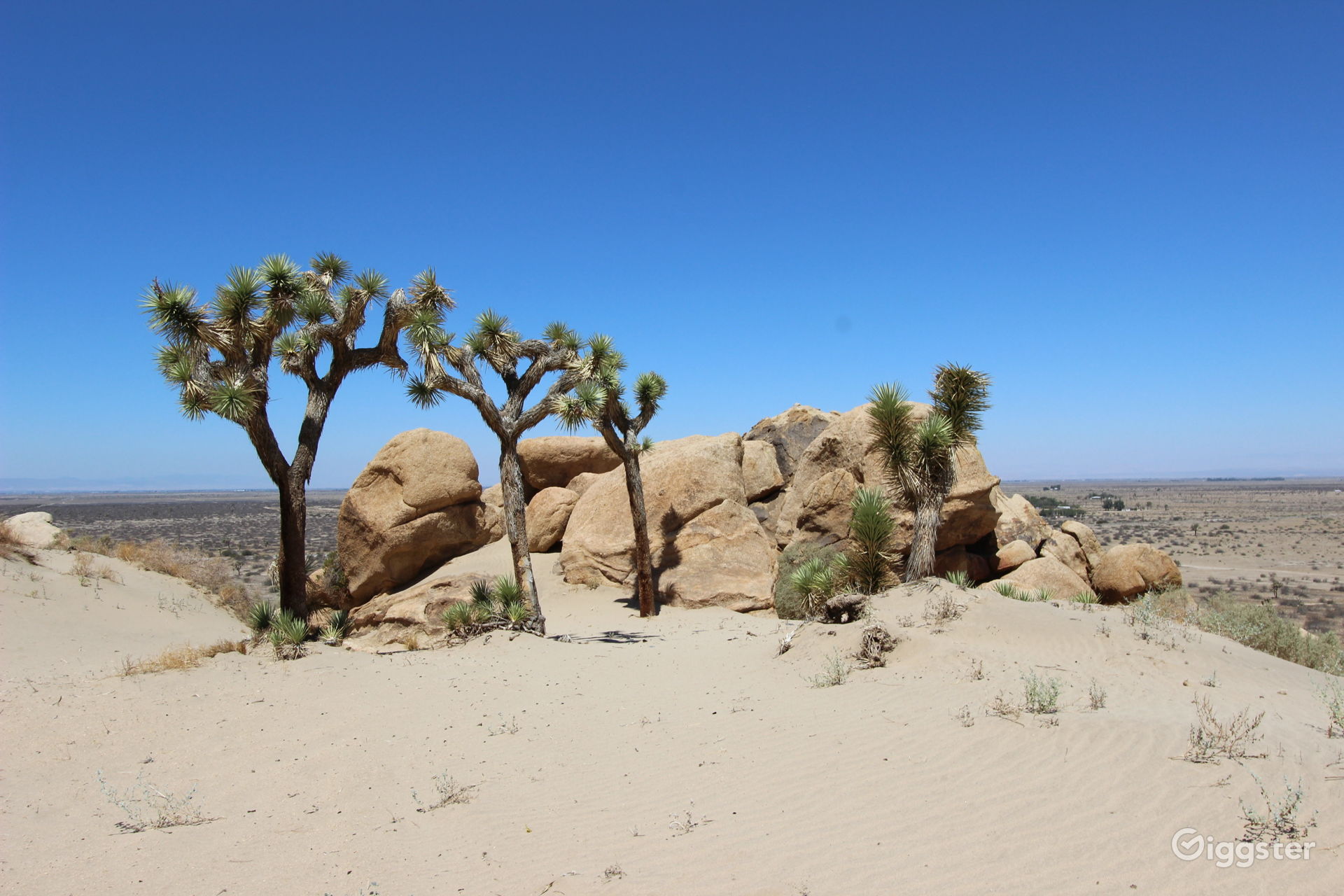 Sandstone Rent this location on Giggster