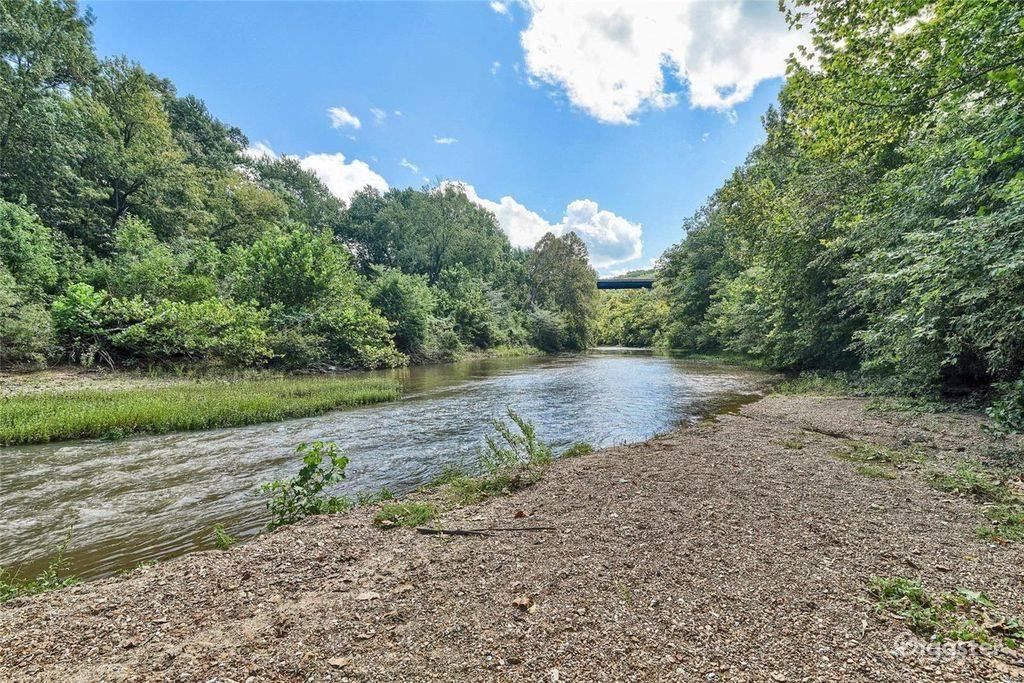 Stunning 1850's Stone House on the Bourbeuse River Rent this location