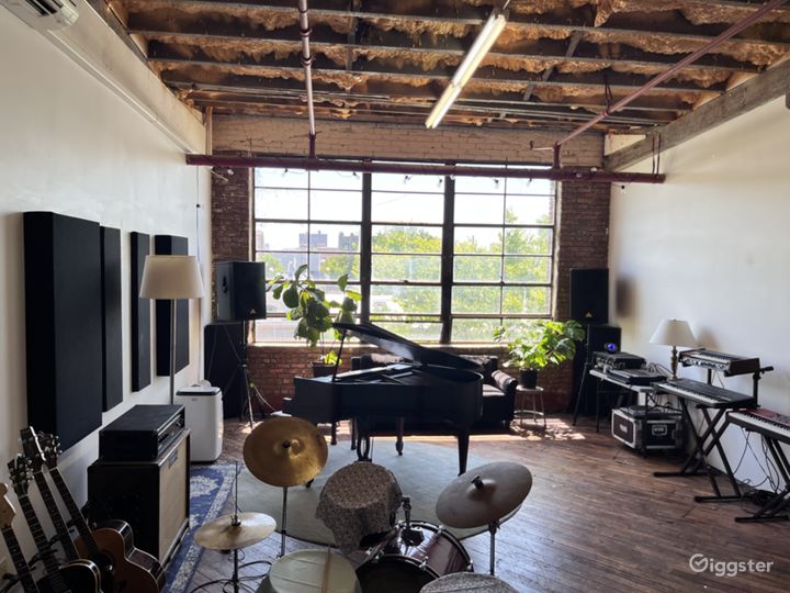 Echoland Studios Near Sunset Park Rent this location on Giggster