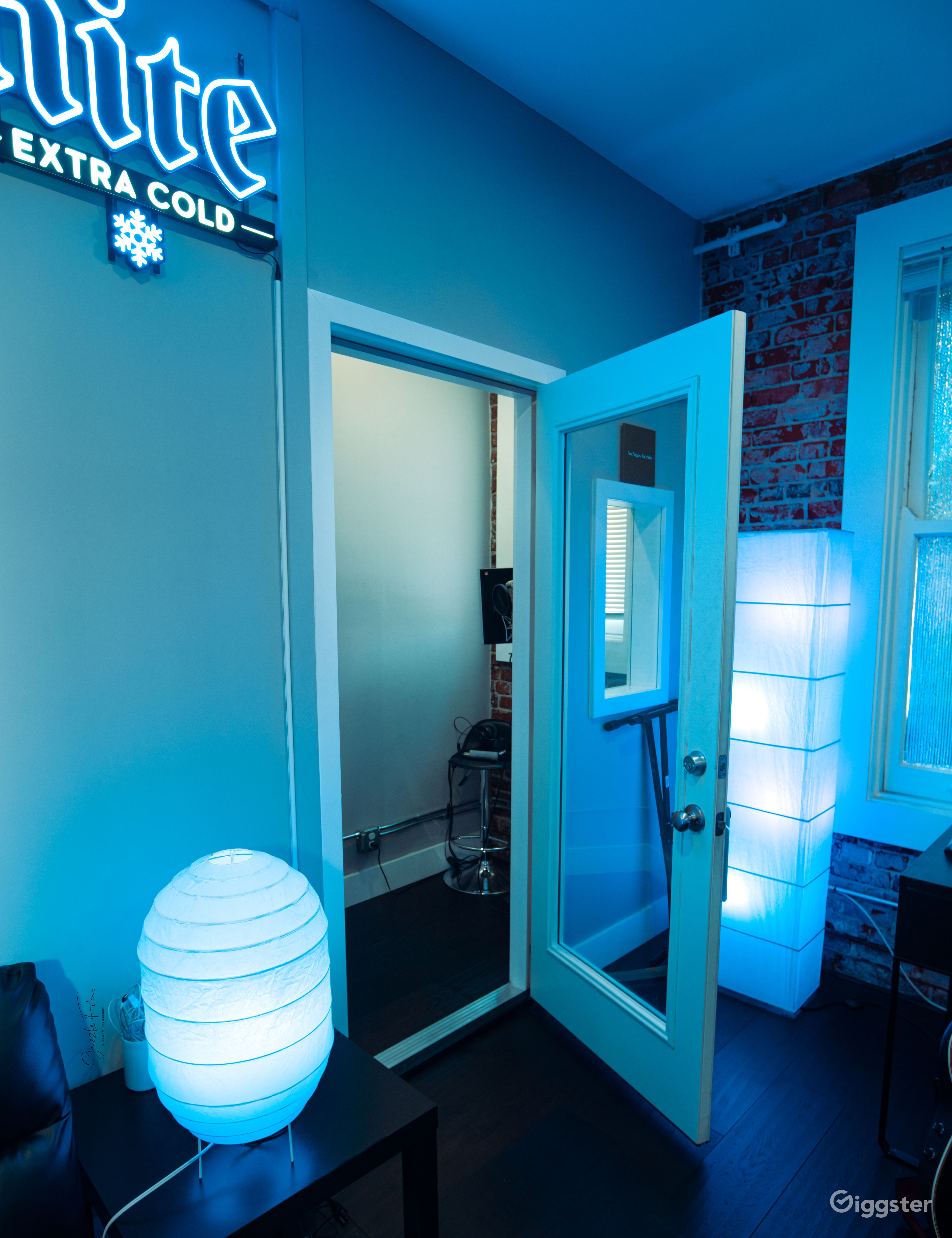 Empty Recording Studio Space For Rent Los Angeles - xrb10te
