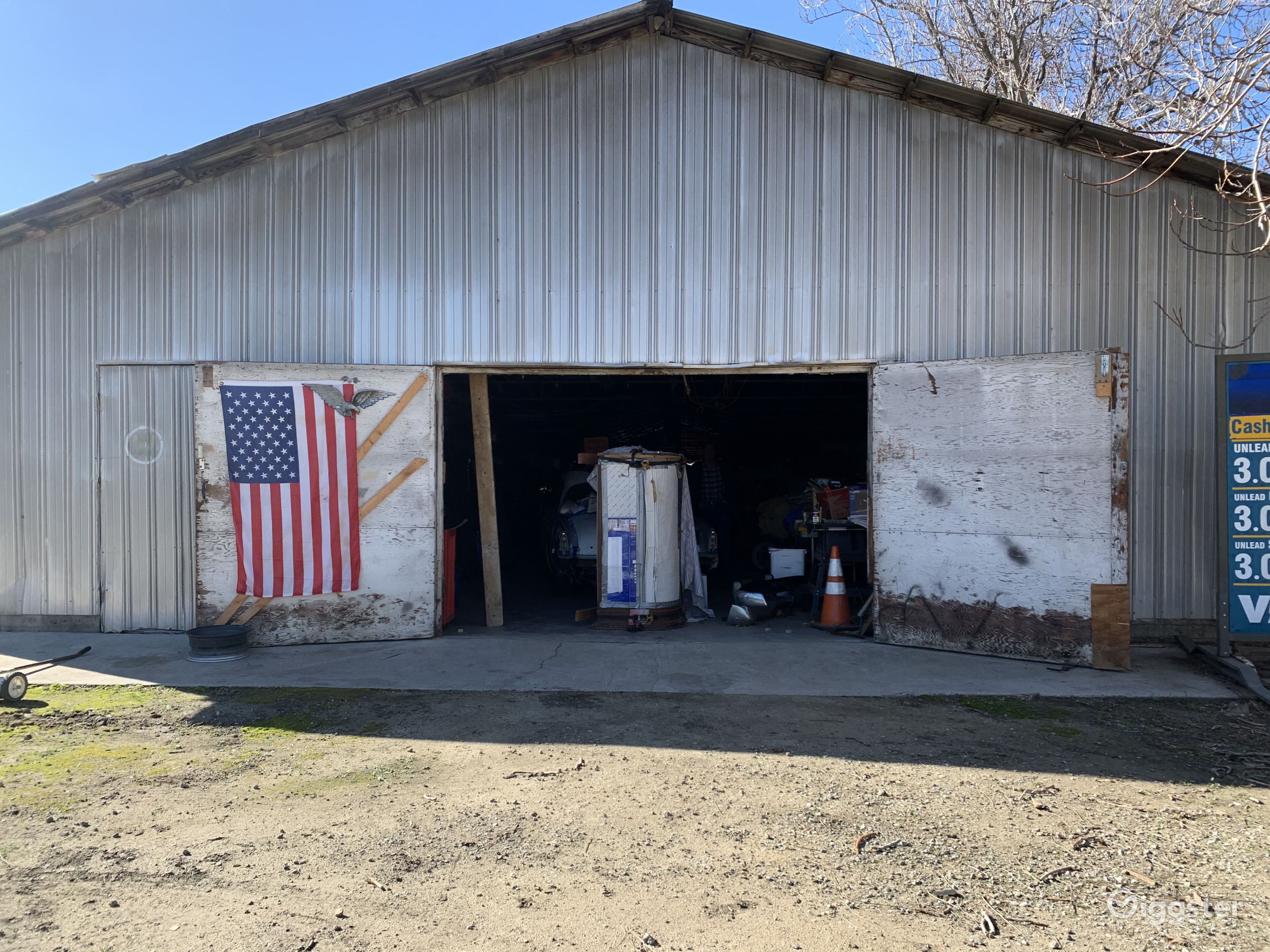 Abandoned cars and mechanic garage at Ranch Rent this location on