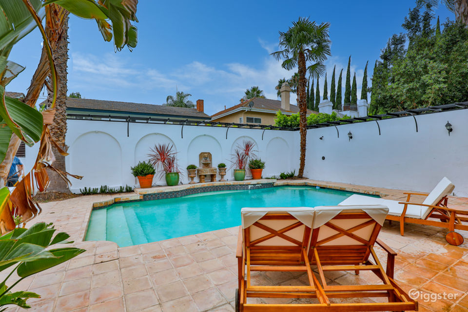 40Love ResortEstate Pool and Tennis Court Rent this location on