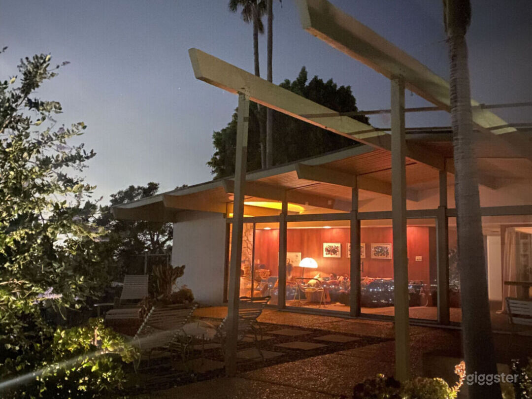 Mid Century Modern - Time Capsule 1961 With a View Photo 2