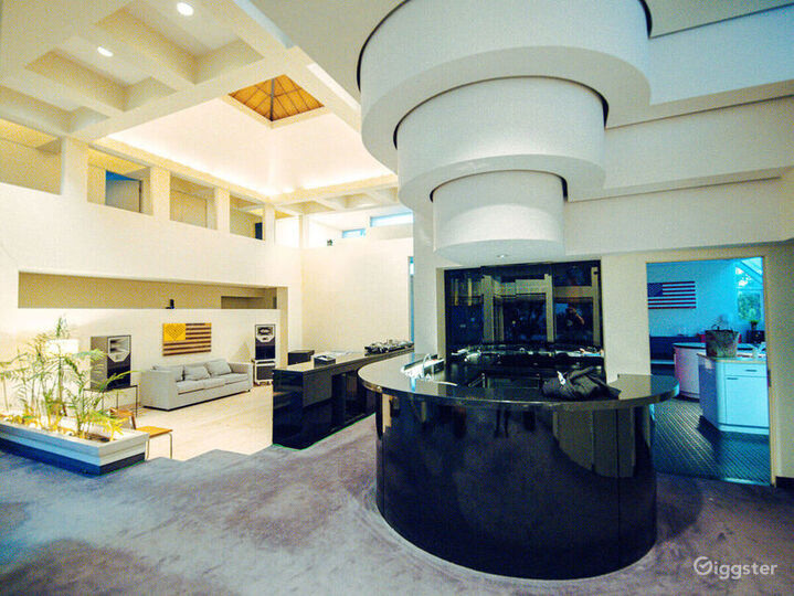 PRINCE's HILLS PARTY HOUSE Rent this location on Giggster