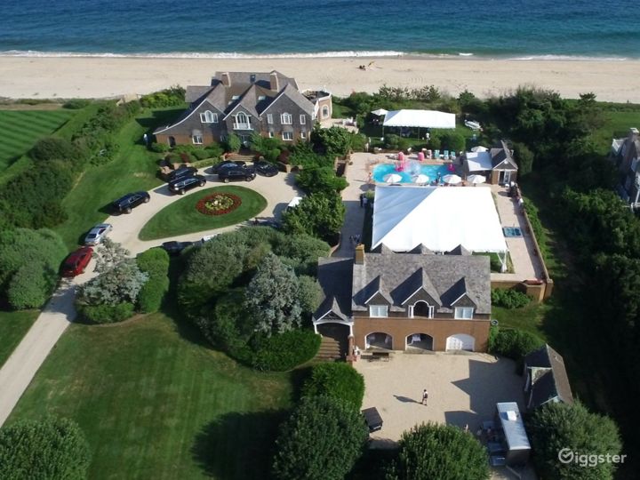 Lily Pond Lane Beachfront Estate in East Hampton Rent this location