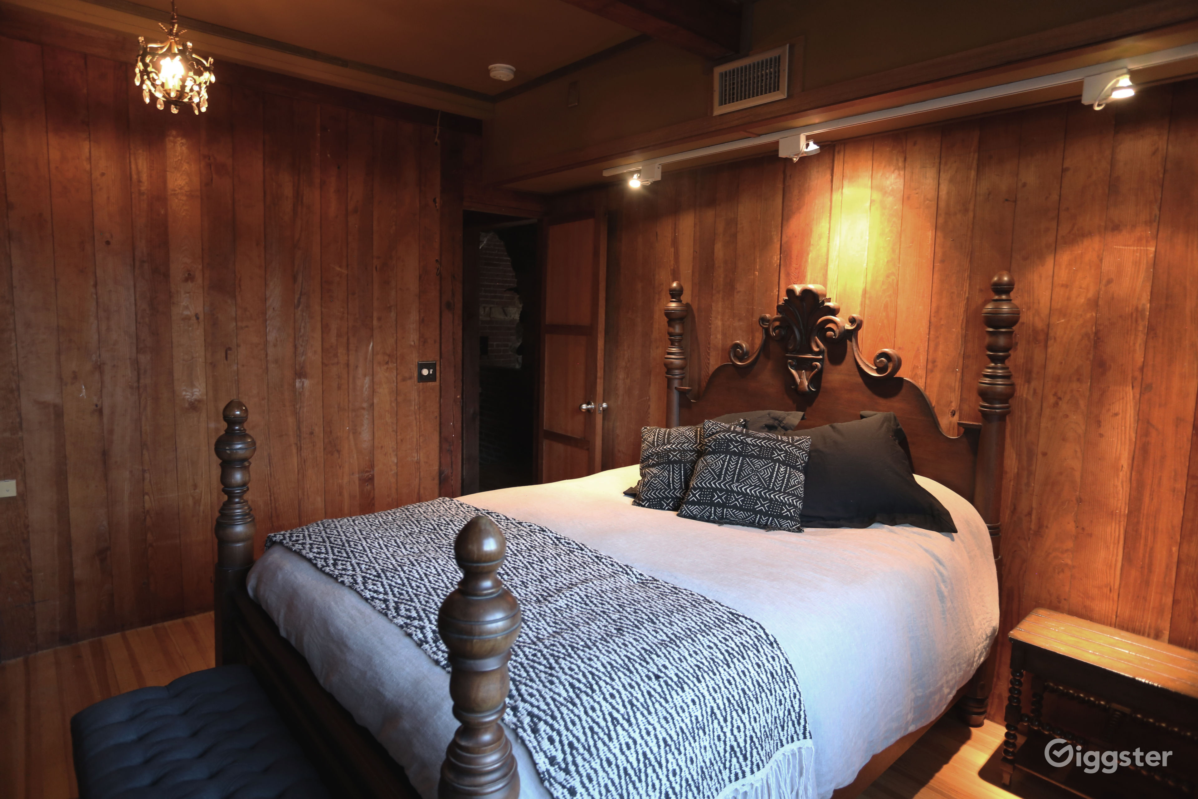 The Chaplin Mansion in the Woods Rent this location on Giggster