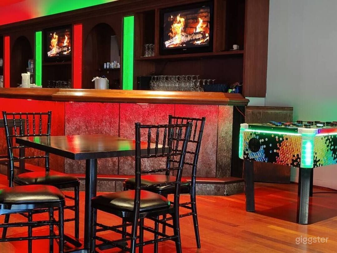 COCKTAIL AREA Photo 3