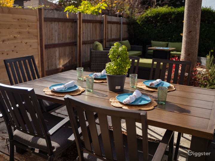 Oakland Home w/ 70s Lounge+Patio Rent this location on Giggster