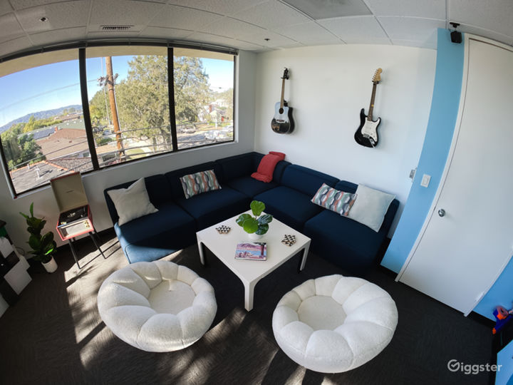 Tech Office with Pac-Man Lego Wall and Mural Photo 3