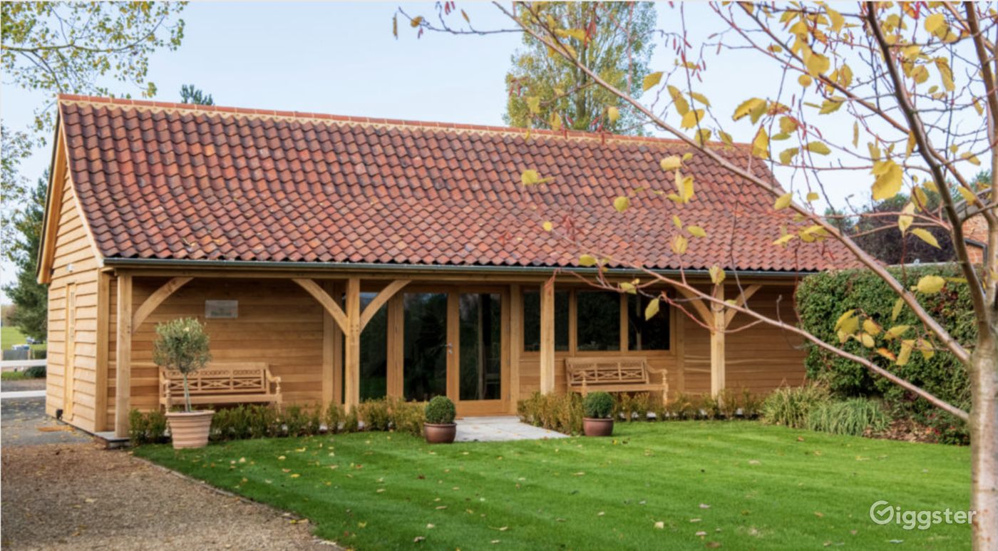 Private Pavilion in Fakenham Rent this location on Giggster