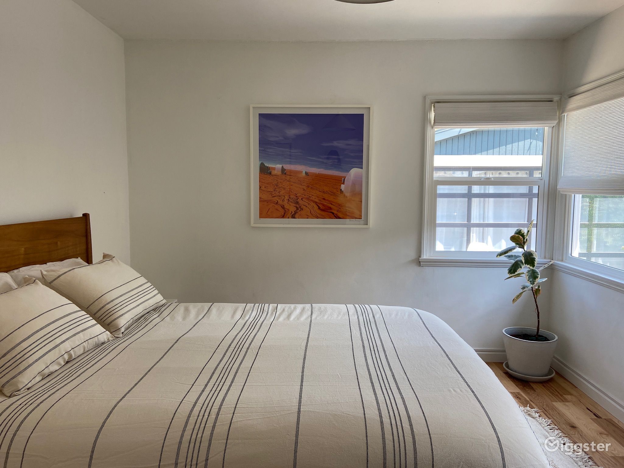 Contemporary Atwater bungalow w/ outdoor sanctuary Rent this location