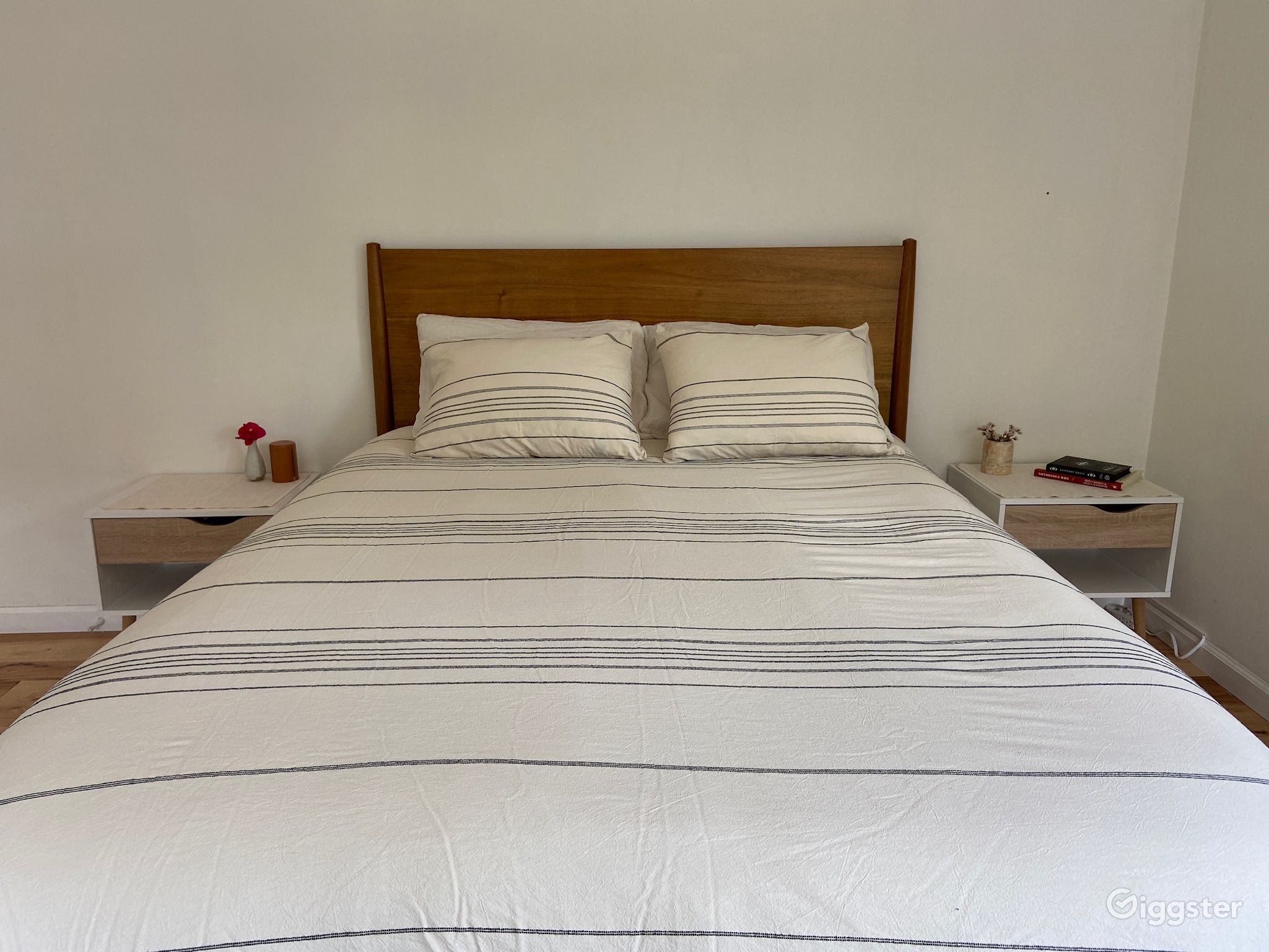 Contemporary Atwater bungalow w/ outdoor sanctuary Rent this location