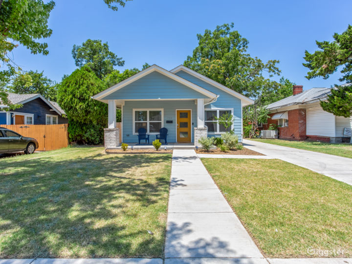 BRAND NEW Modern & Cozy Home Near Plaza District Rent this location