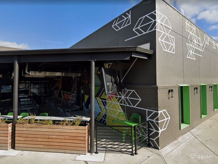 Sports Simulation Room in Cincinnati | Rent this location on Giggster