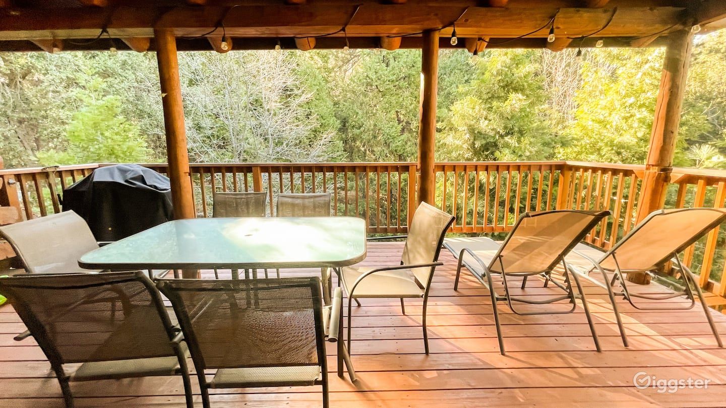 Authentic Log Cabin with WiFi in Idyllwild Rent this location on