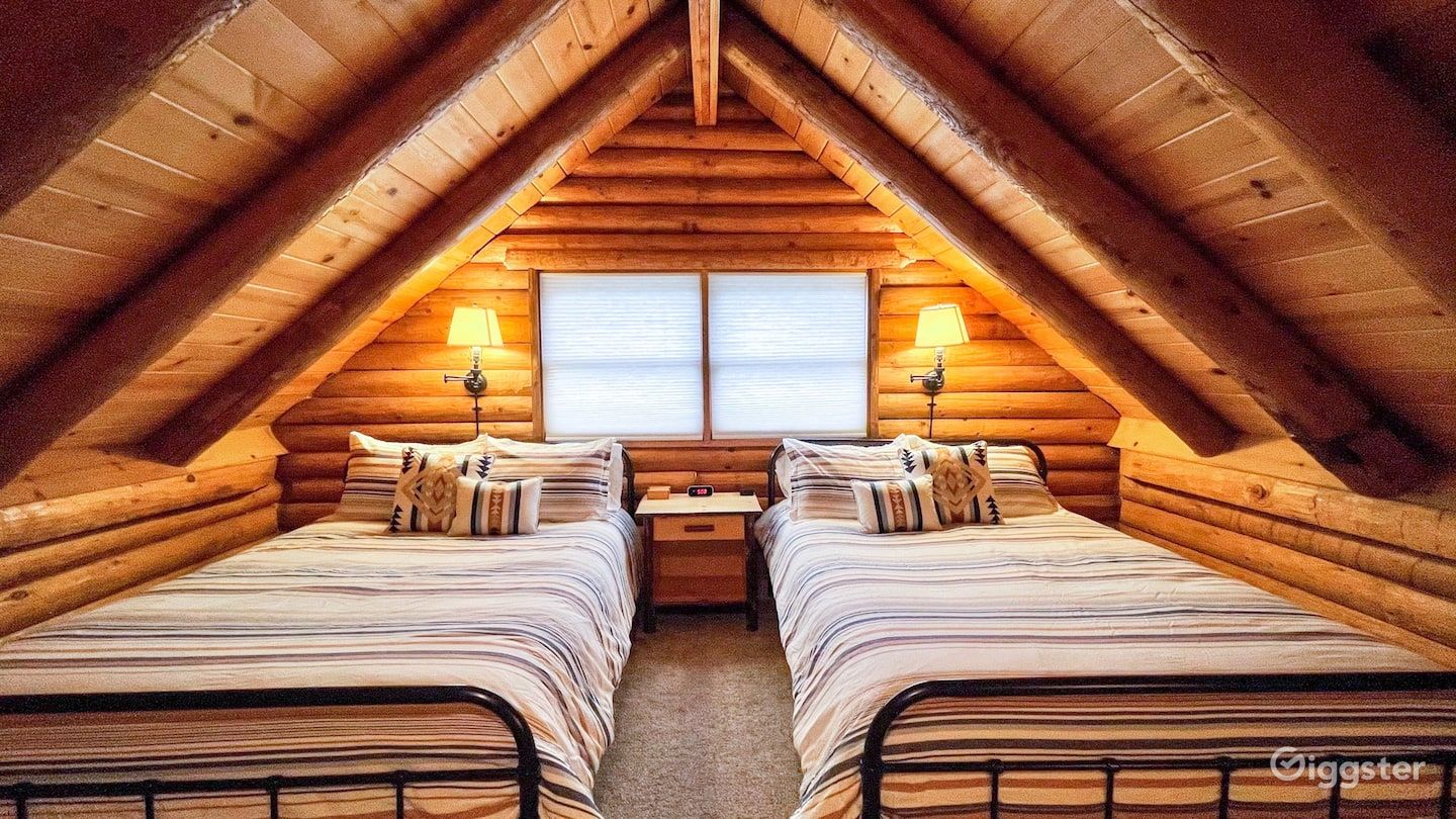 Authentic Log Cabin with WiFi in Idyllwild Rent this location on