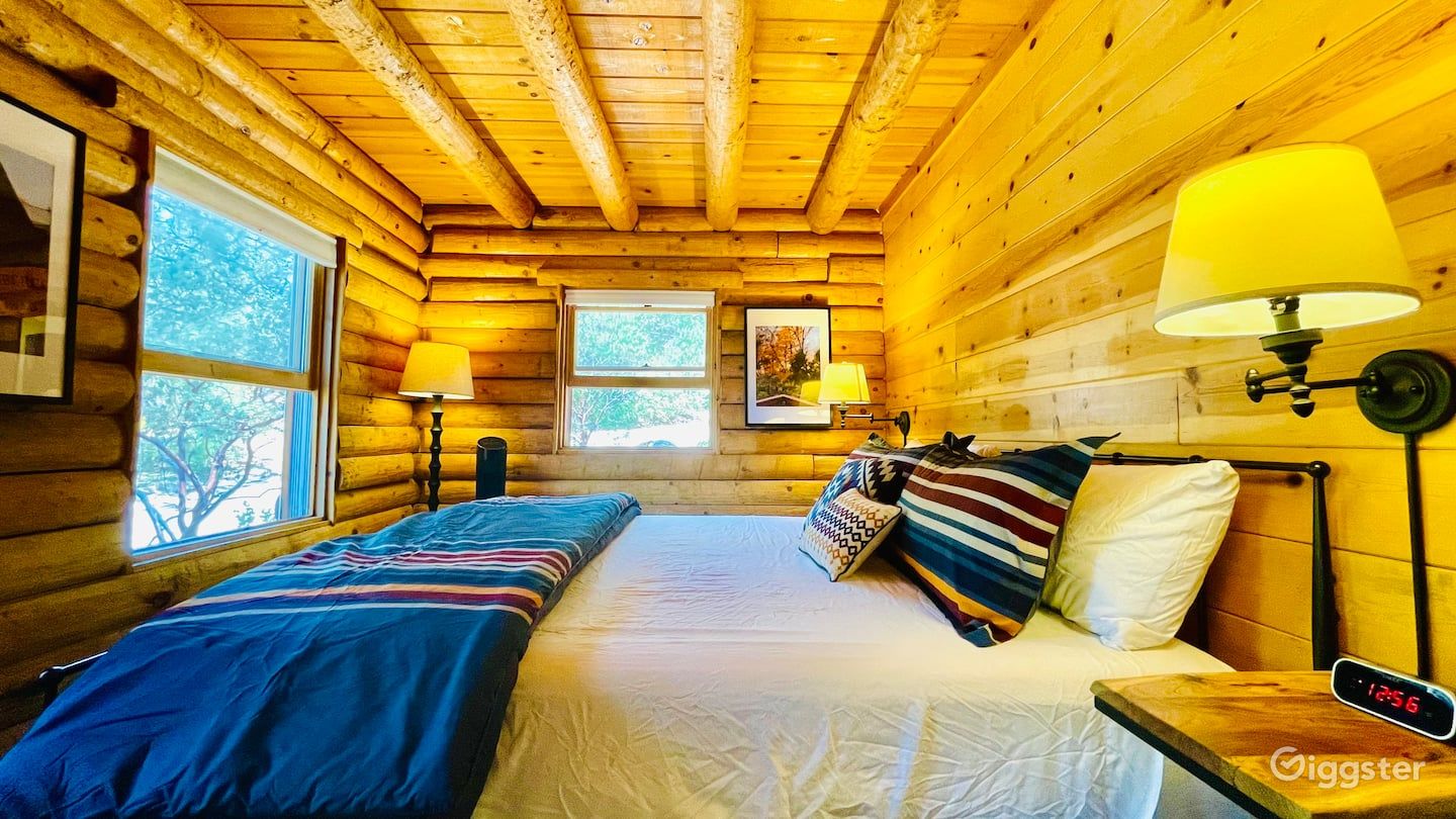 Authentic Log Cabin with WiFi in Idyllwild Rent this location on