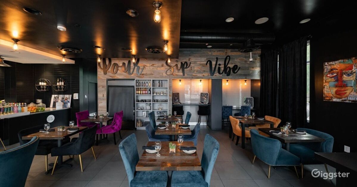 Upscale Wine Bar in Downtown Tempe Rent this location on Giggster