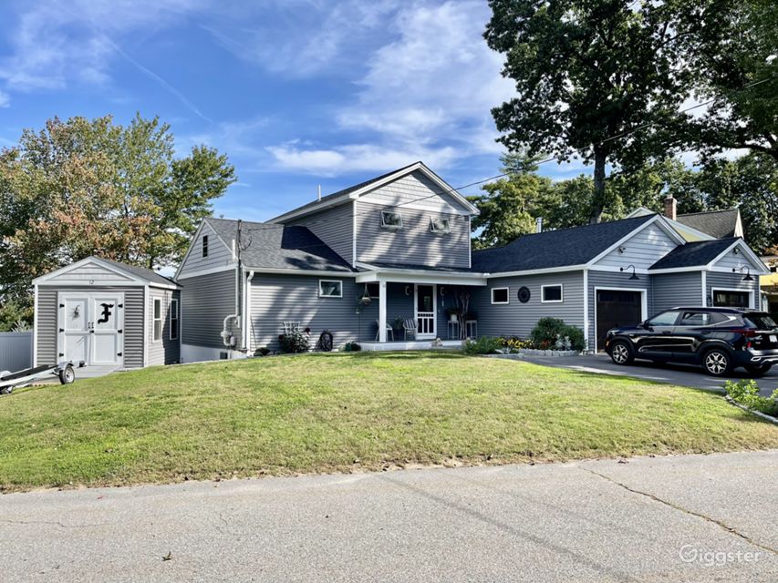 Lake front home, LAKE SHIRLEY, Lunenburg MA Rent this location on