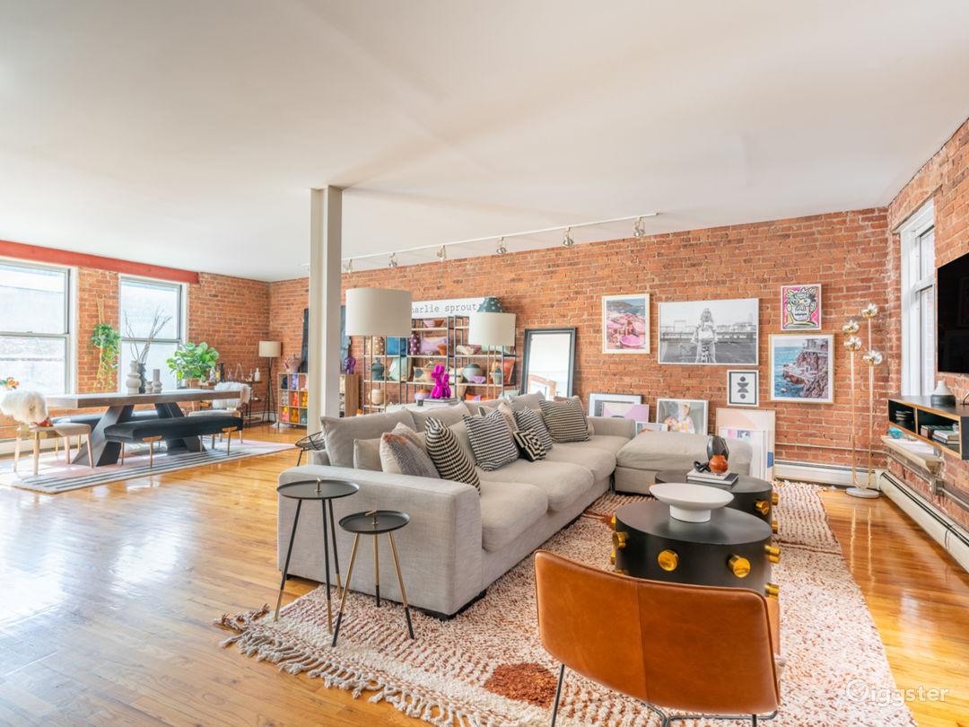  Light & Beautiful Brick Loft  