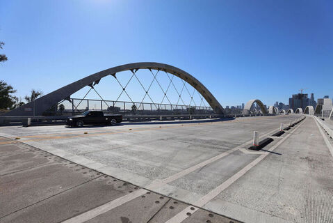 6th St Bridge Photo 108