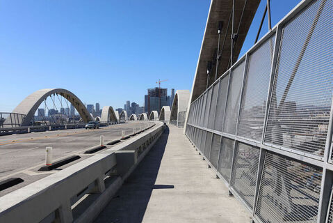 6th St Bridge Photo 111