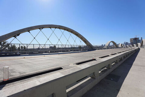 6th St Bridge Photo 110