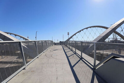 6th St Bridge Photo 8