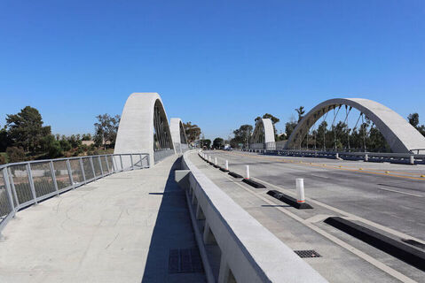 6th St Bridge Photo 122