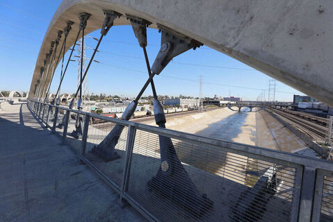 6th St Bridge Photo 74