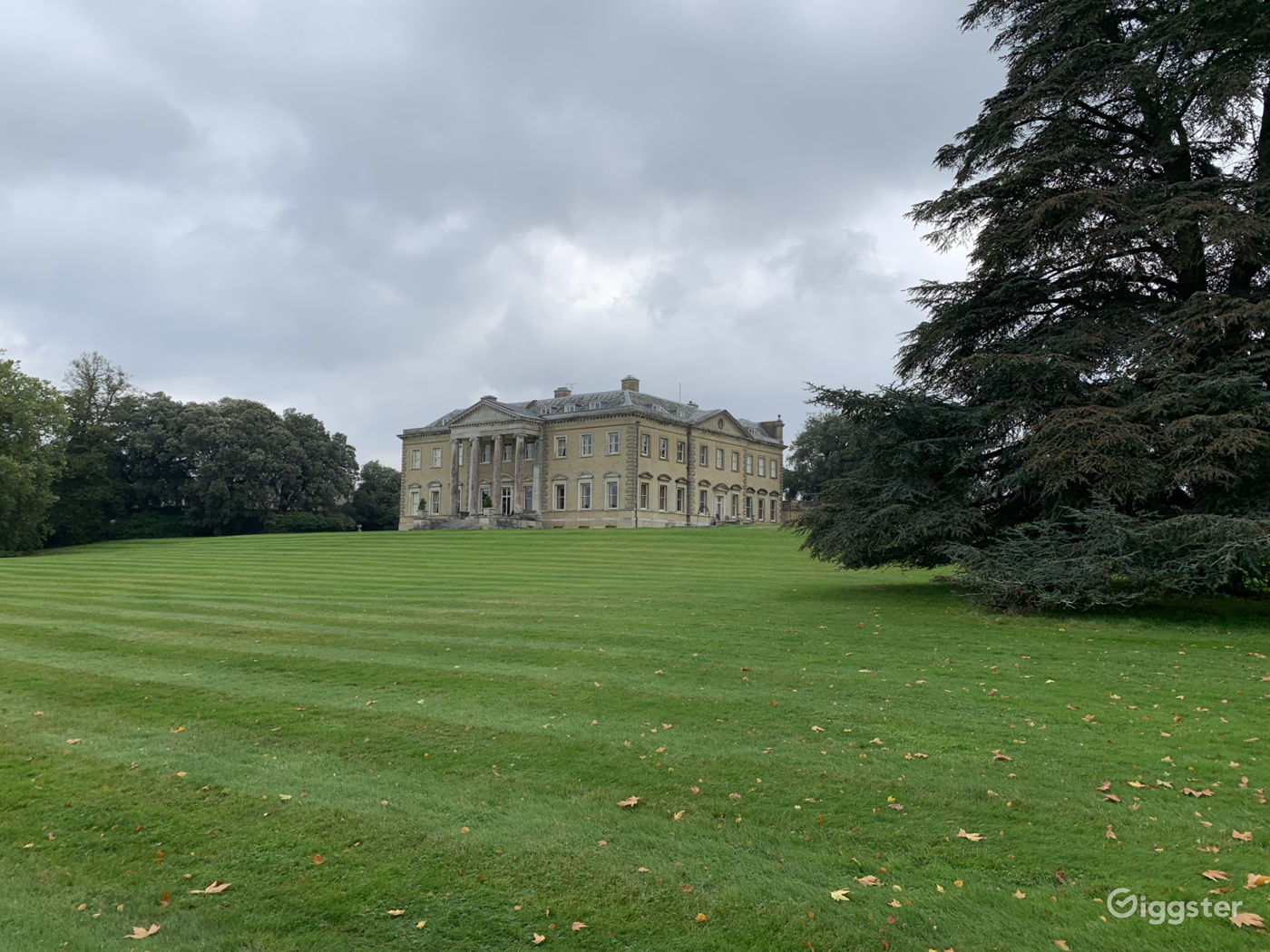 Broadlands Estate Rent this location on Giggster