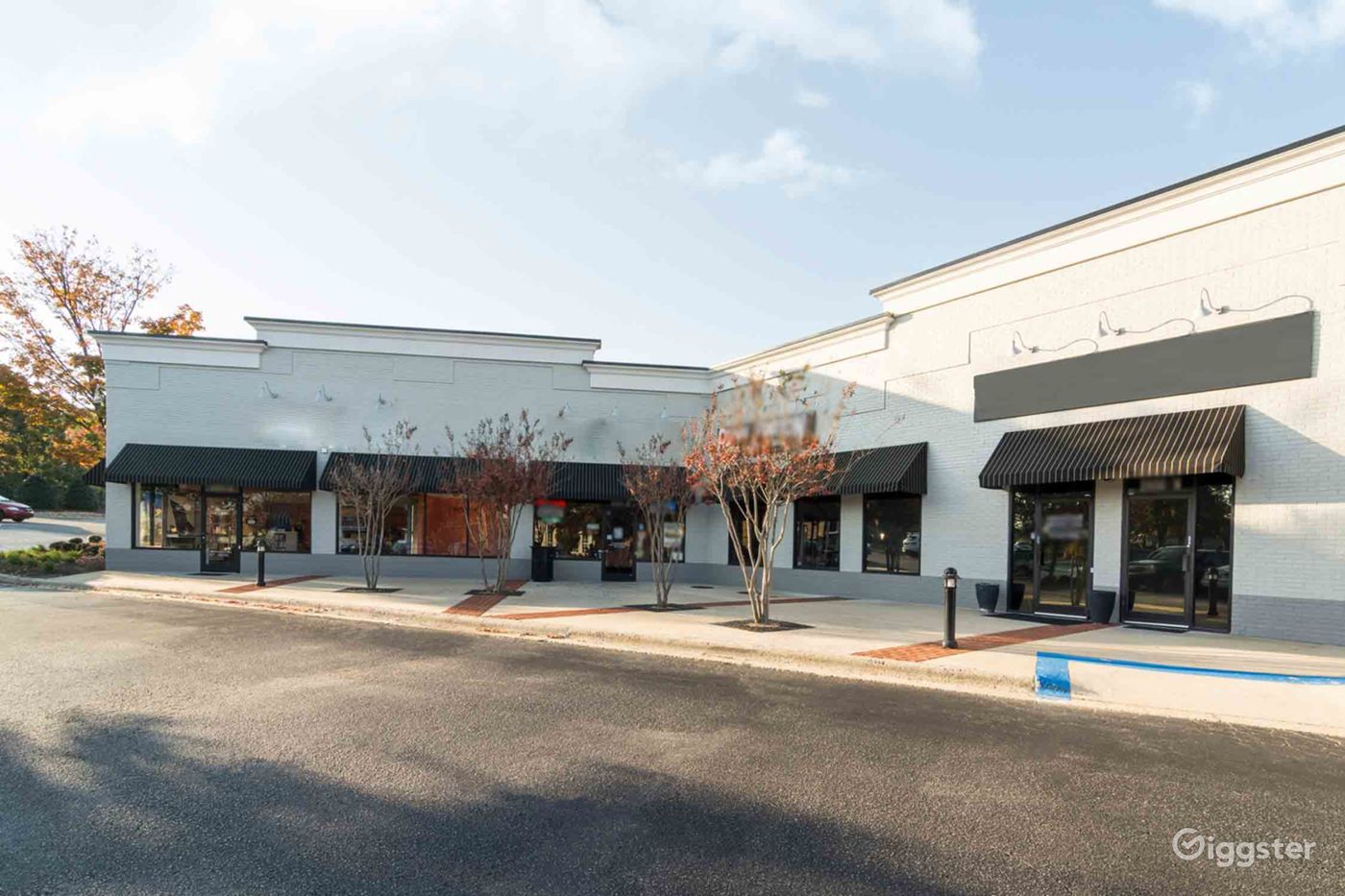 Huge Shopping Center in Raleigh Rent this location on Giggster