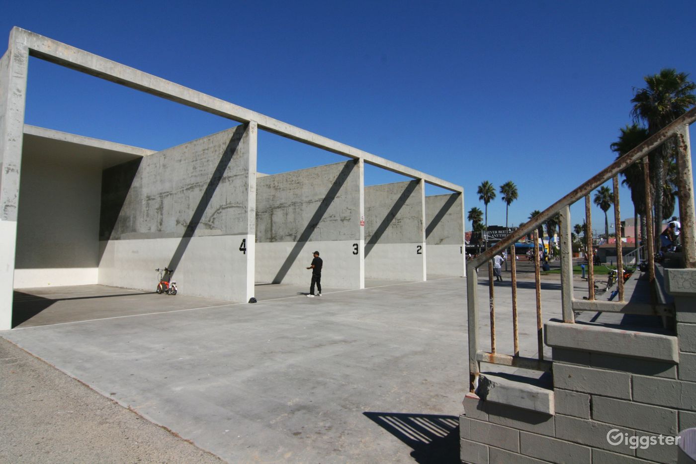 Venice Beach Recreation Center Photo 17