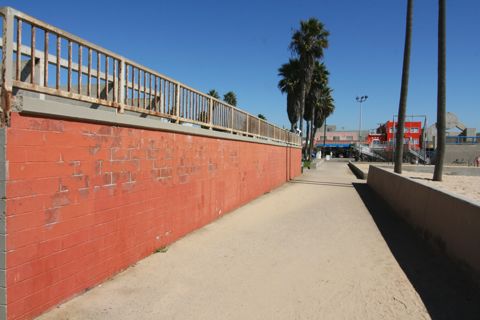 Venice Beach Recreation Center Photo 16