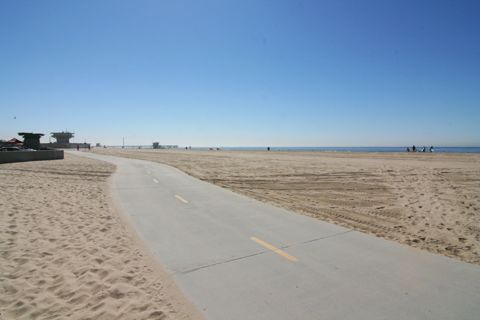 Venice Beach Recreation Center Photo 9