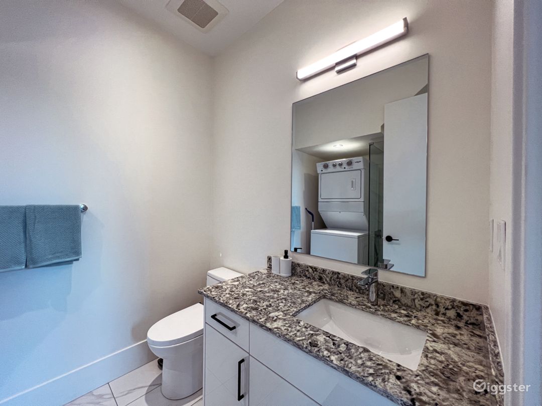 First floor bath with laundry