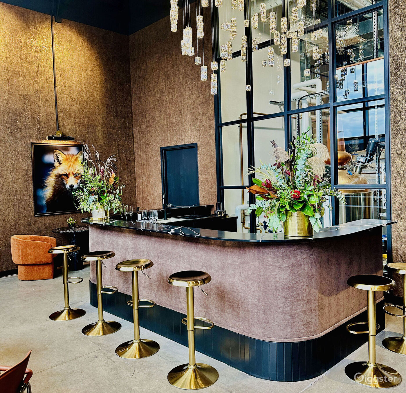 New Craft Distillery & Lounge in Ottawa Rent this location on Giggster