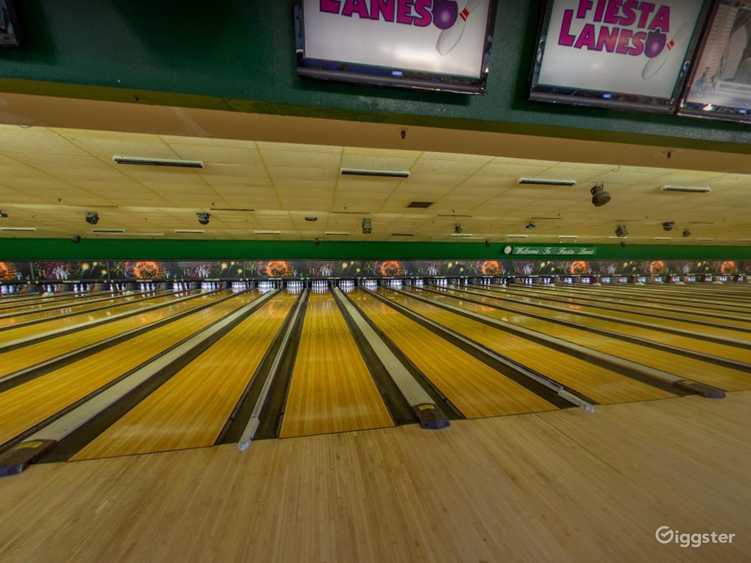 Bright and Festive Bowling Lanes in Tucson Rent this location on Giggster