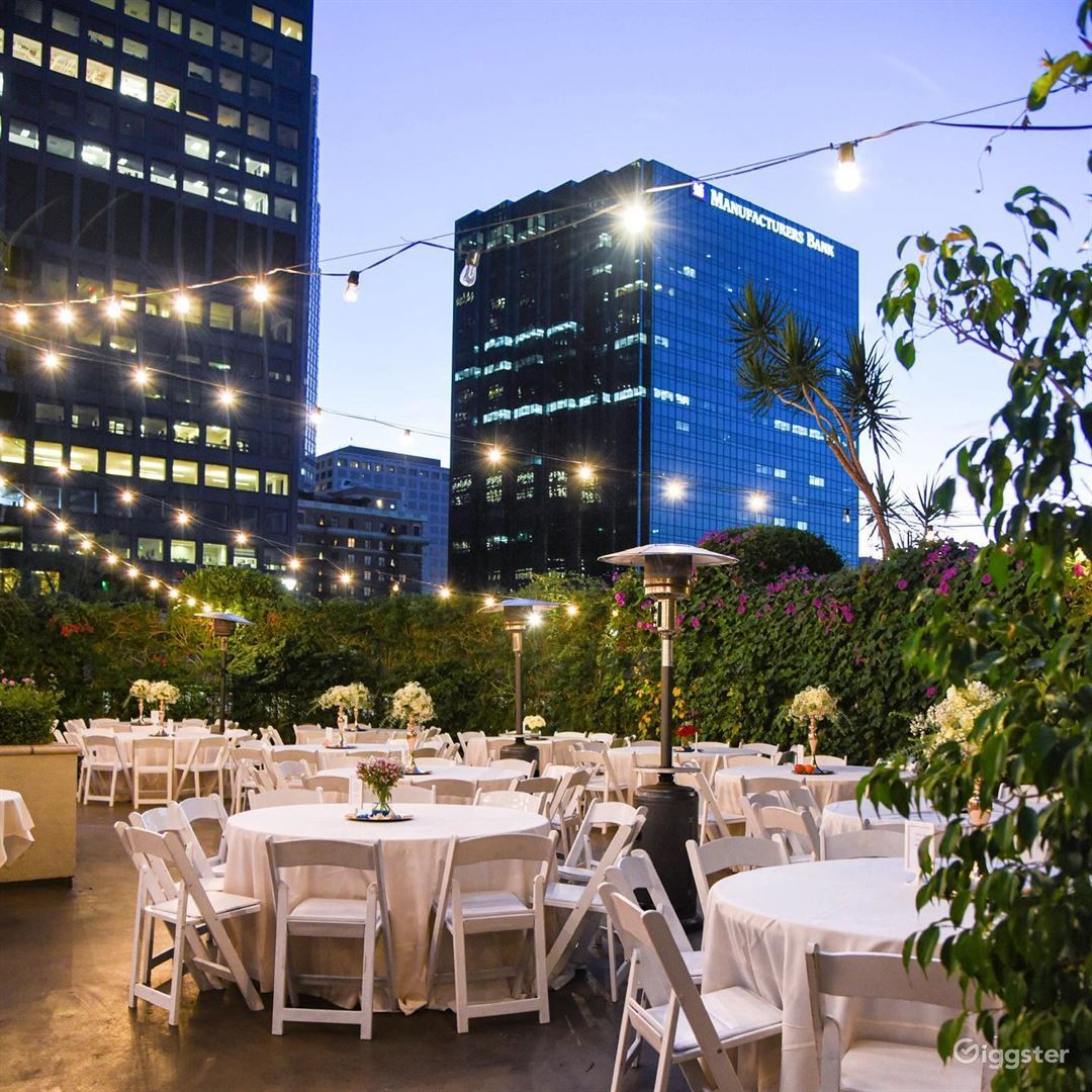 Rooftop Restaurant Event Venue in DTLA Rent this location on Giggster