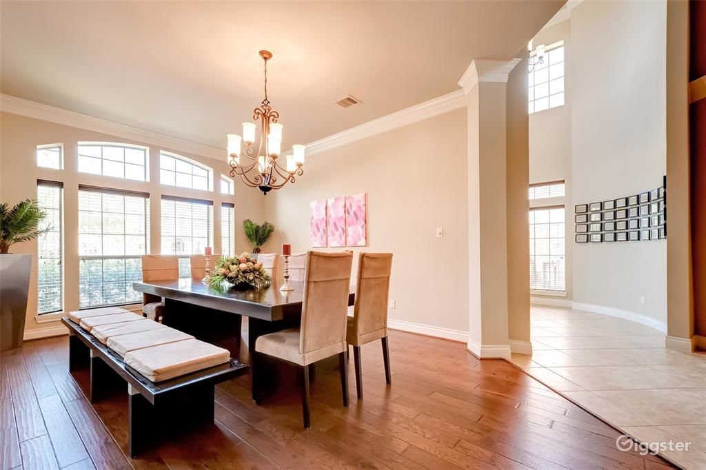 Lakeshore Manor Rent this location on Giggster