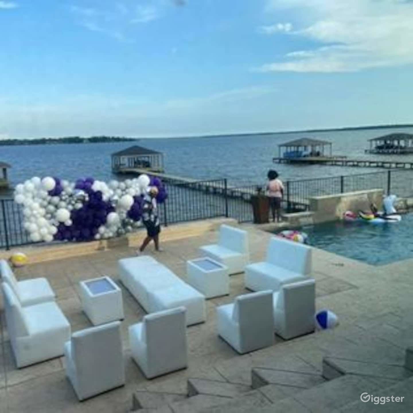 Lakeshore Manor Rent this location on Giggster