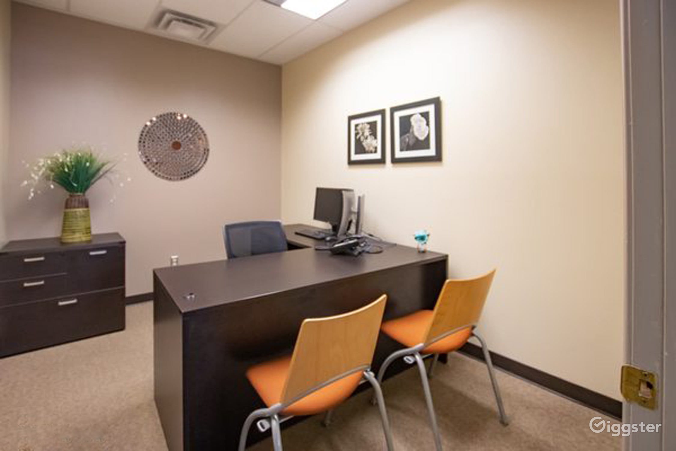 Meeting Spaces Near Me for Productive Meetings