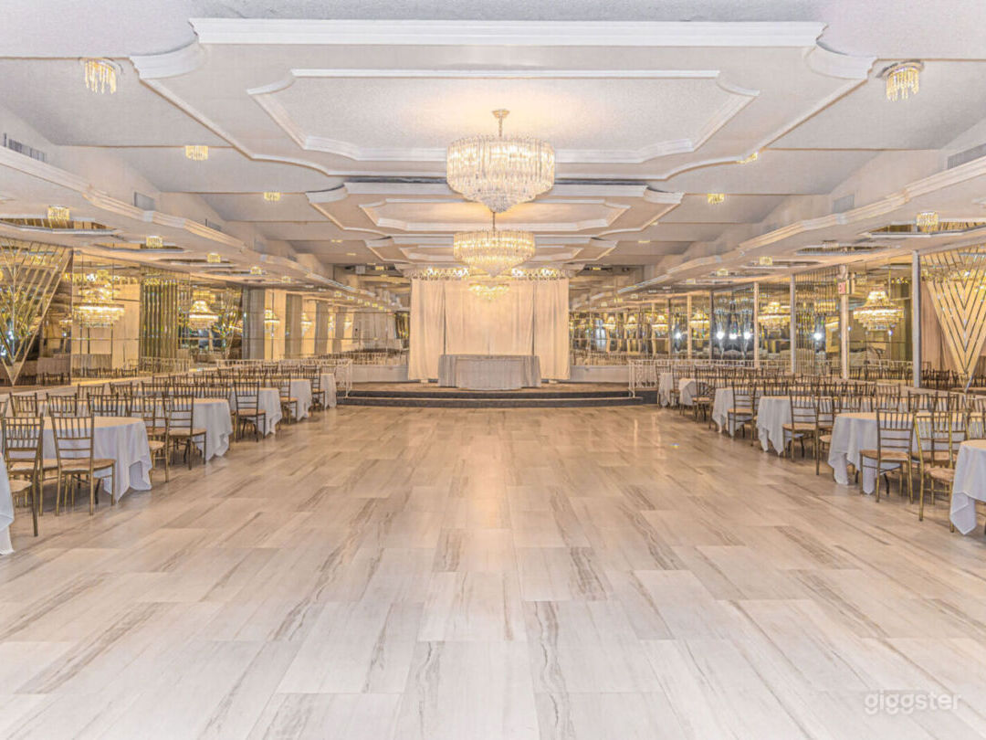 Imperial Room Photo 1