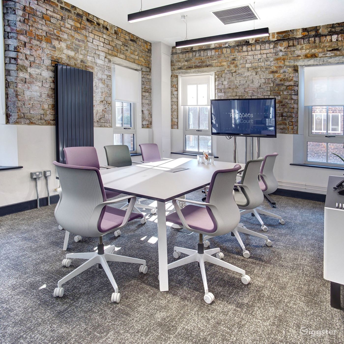 Stunning Office Building in Newcastle City Centre Rent this location