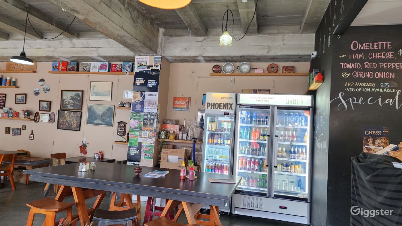 Amazing Party Venue in Wellington Rent this location on Giggster